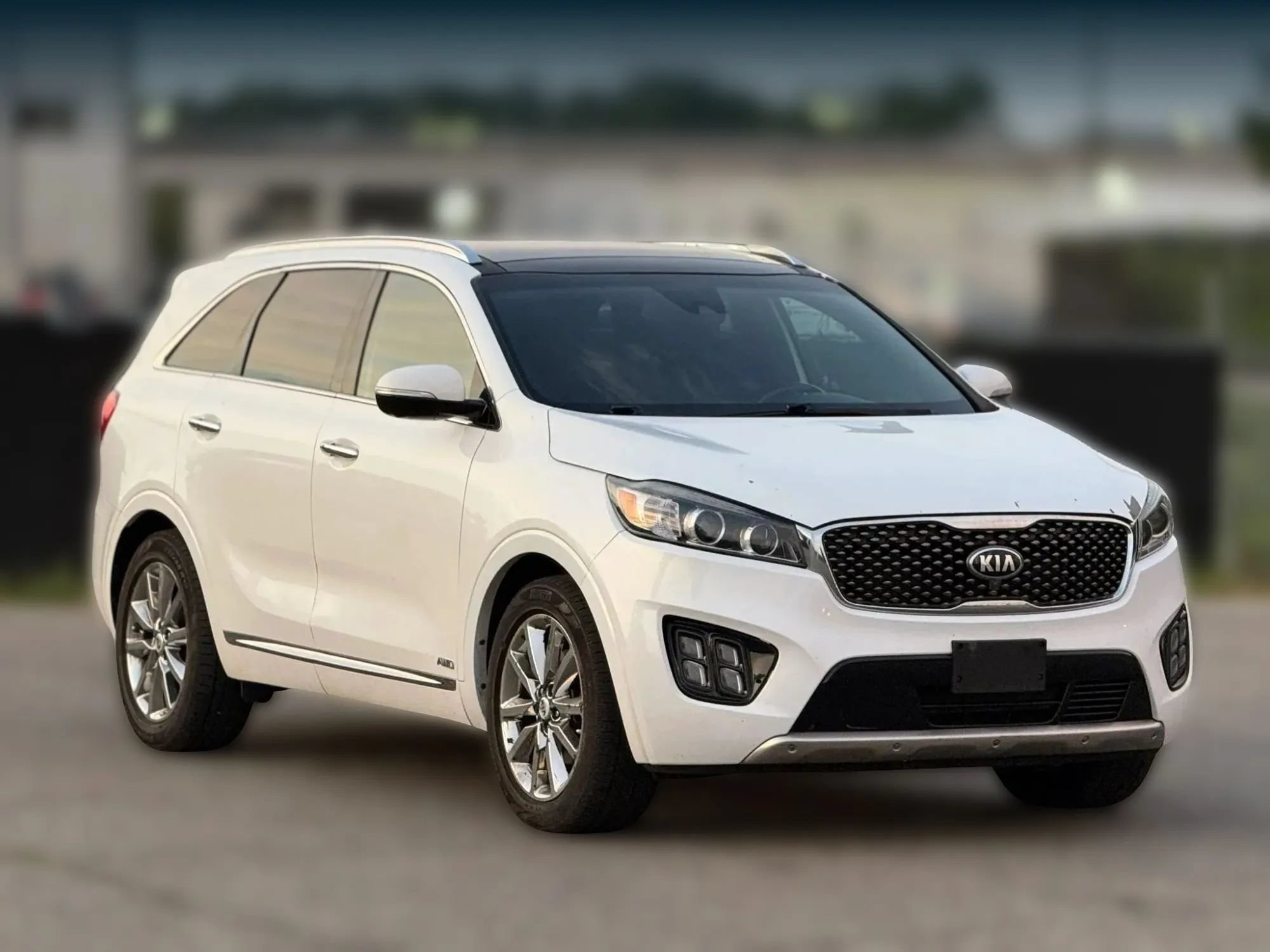 Used 2016 Kia Sorento SX w/ SXL Technology Package AWD/4WD image 1