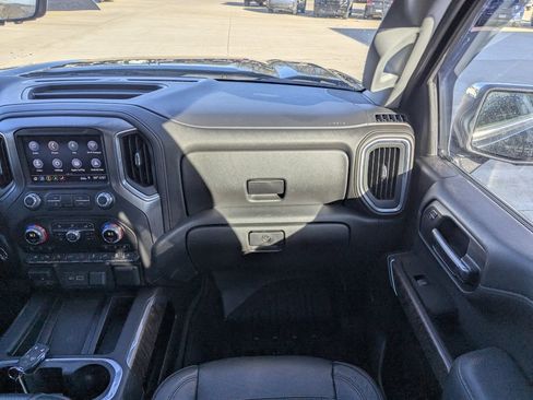 Used 2019 GMC Sierra 1500 Denali w/ Denali Carbonpro Edition image 4