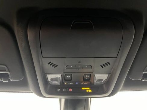Used 2023 Chevrolet Blazer Premier w/ Driver Confidence II Package AWD/4WD image 19