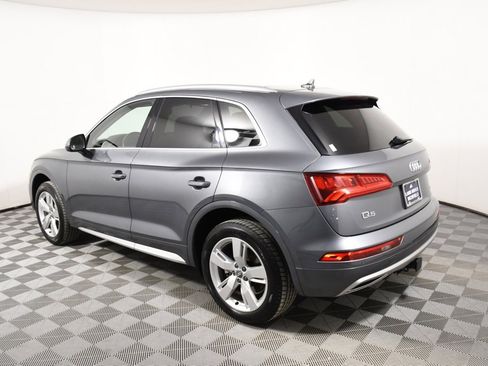 Used 2018 Audi Q5 2.0T Premium Plus w/ Premium Plus Package image 3