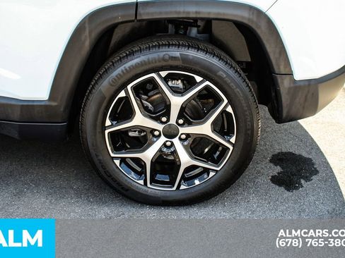 Used 2025 Jeep Compass Limited AWD/4WD image 16