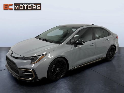 Used 2022 Toyota Corolla SE w/ Carpet Mat Package (TMS) image 1