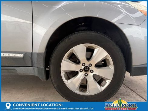 Used 2011 Subaru Outback 3.6R Premium AWD/4WD image 6