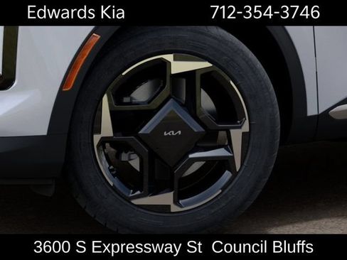 New 2026 Kia Sportage EX FWD image 11
