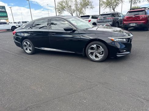 Used 2018 Honda Accord EX image 7