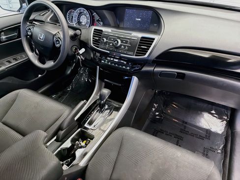 Used 2016 Honda Accord LX image 12