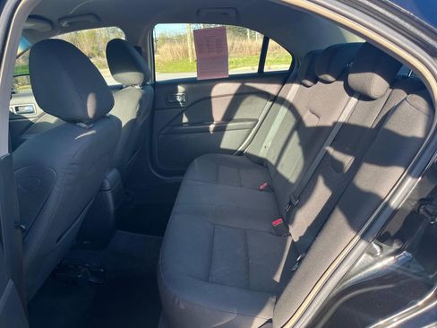 Used 2010 Ford Fusion SE image 12
