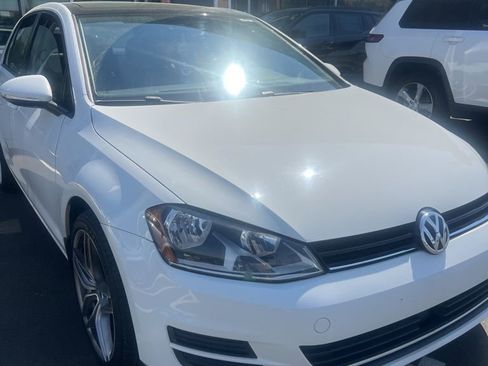 Used 2017 Volkswagen Golf Wolfsburg Edition image 3