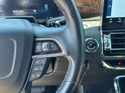Used 2022 Lincoln Navigator Black Label AWD/4WD image 12