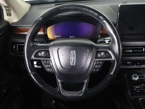 Used 2023 Lincoln Nautilus Reserve AWD/4WD image 41