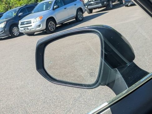 Certified 2024 Toyota Highlander XLE AWD/4WD image 37