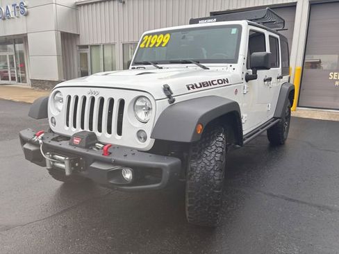 Used 2016 Jeep Wrangler Unlimited Rubicon image 4