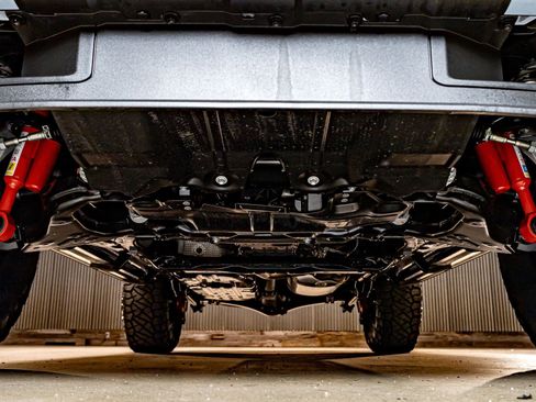 Used 2025 Toyota 4Runner TRD Off-Road image 12