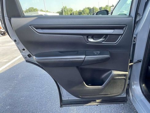 Used 2025 Honda CR-V EX image 16
