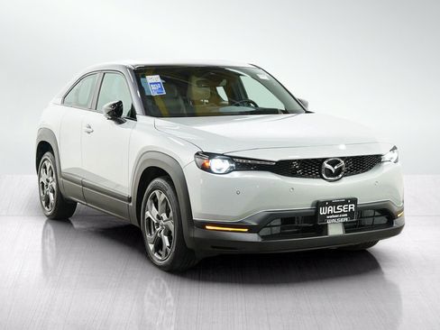 Used 2022 MAZDA MX-30 Electric w/ Premium Plus Pkg FWD image 7