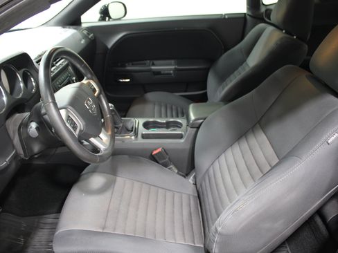 Used 2014 Dodge Challenger R/T w/ Blacktop Package RWD image 3