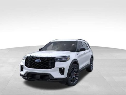 New 2026 Ford Explorer ST-Line w/ ST-Line Street Pack AWD/4WD image 3