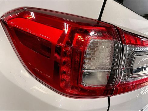 Used 2023 Subaru Ascent Limited w/ Technology Package AWD/4WD image 29