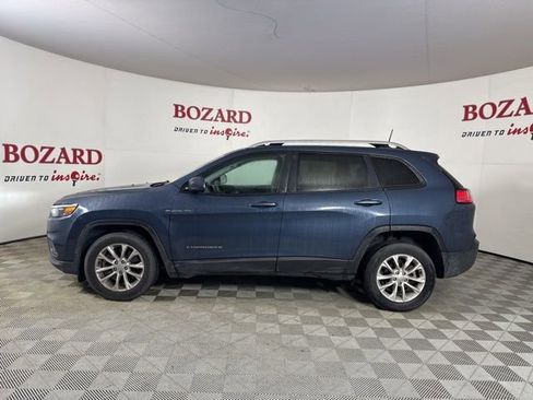 Used 2021 Jeep Cherokee Latitude image 5