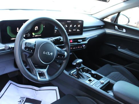 Used 2025 Kia K5 LXS image 17