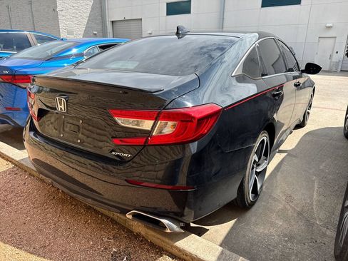 Used 2021 Honda Accord Sport image 6