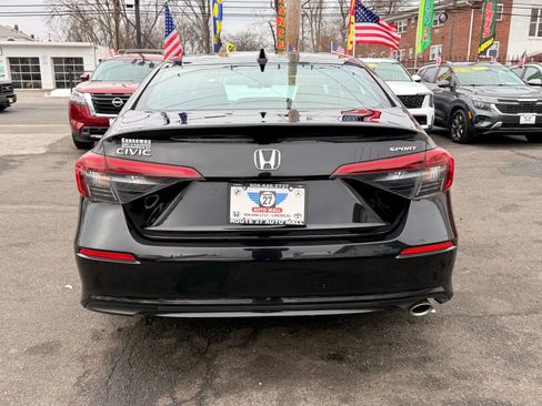 Used 2024 Honda Civic Sport image 6