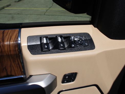 Used 2018 Ford F150 Lariat w/ Equipment Group 502A Luxury image 24