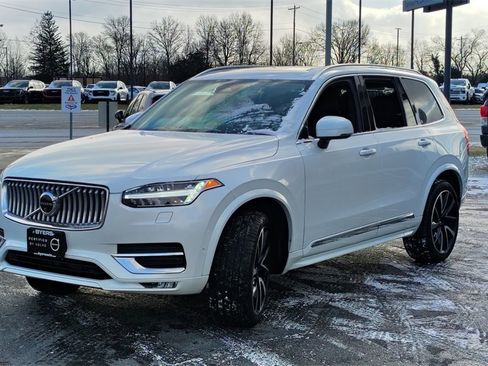 Used 2024 Volvo XC90 B6 Plus image 6