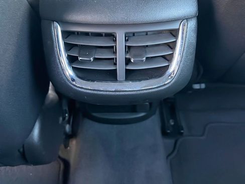 Used 2023 Chevrolet Malibu LT FWD image 19