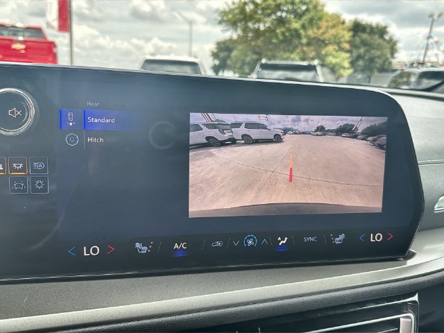 Certified 2026 Chevrolet Traverse LT FWD image 14