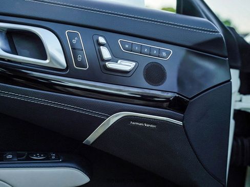 Used 2015 Mercedes-Benz SL 550 image 51