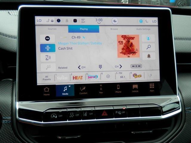 New 2026 Jeep Compass Limited w/ Sun, Sound & Navigation Group AWD/4WD image 28