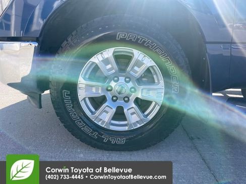 Used 2019 Nissan Titan SV w/ SV Convenience Package AWD/4WD image 26