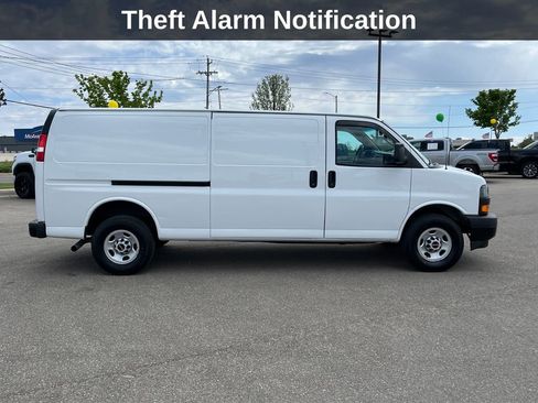 Used 2023 GMC Savana 2500 Extended w/ Driver Convenience Package RWD image 9