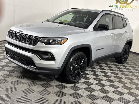 New 2026 Jeep Compass Latitude image 3