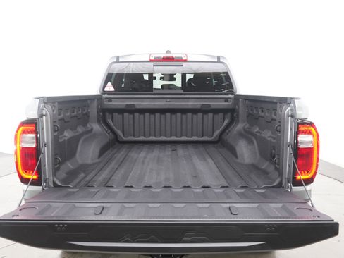 Used 2023 GMC Canyon AT4 image 16