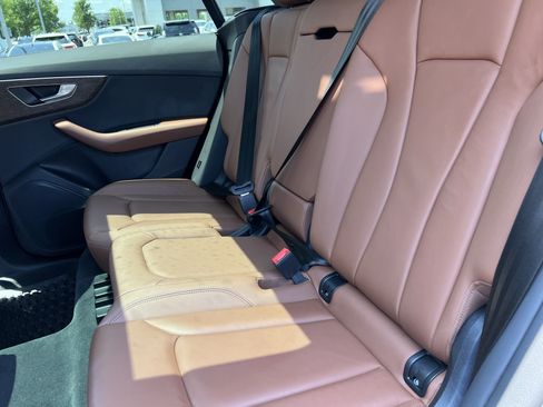 Certified 2024 Audi Q8 Premium AWD/4WD image 33