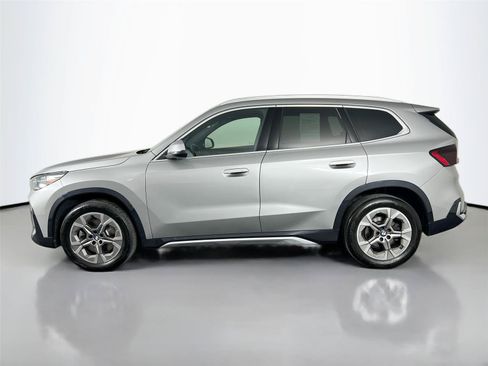 Certified 2023 BMW X1 xDrive28i w/ Convenience Package AWD/4WD image 3