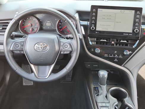 Used 2022 Toyota Camry XSE image 30