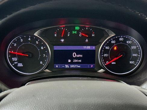 Used 2023 GMC Terrain SLT image 12