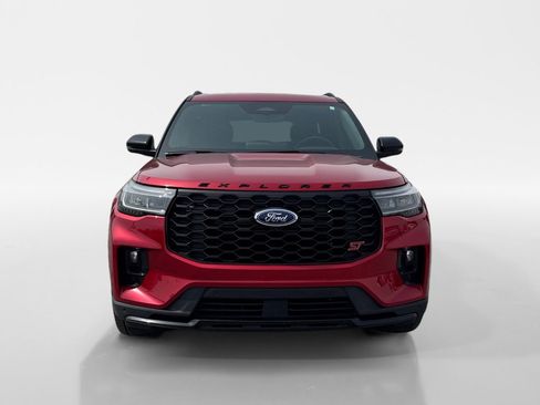 Used 2025 Ford Explorer ST image 9