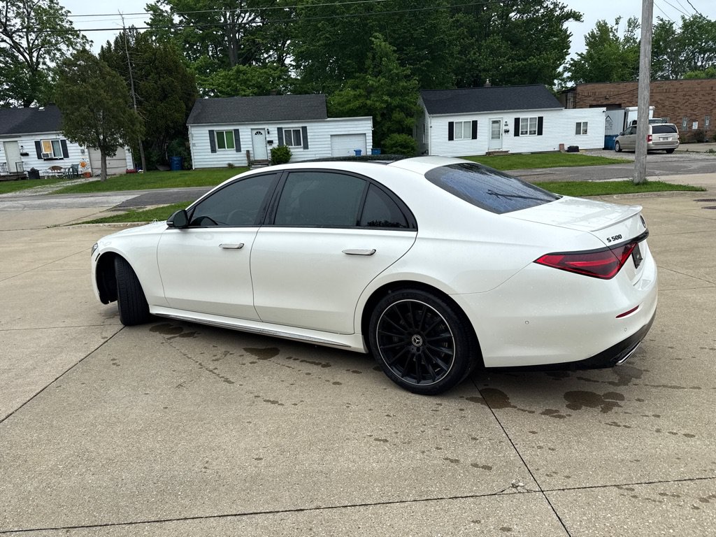 Used 2023 Mercedes-Benz S 500 4MATIC w/ AMG Line image 3