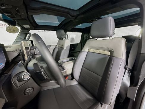 Used 2024 GMC Hummer EV 2X w/ LPO, Illumination Package image 25