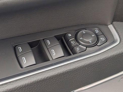 Used 2025 GMC Sierra 2500 Denali AWD/4WD image 12