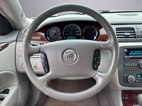 Used 2009 Buick Lucerne CXL image 15
