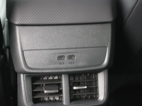 New 2026 Chevrolet Equinox LT FWD image 26