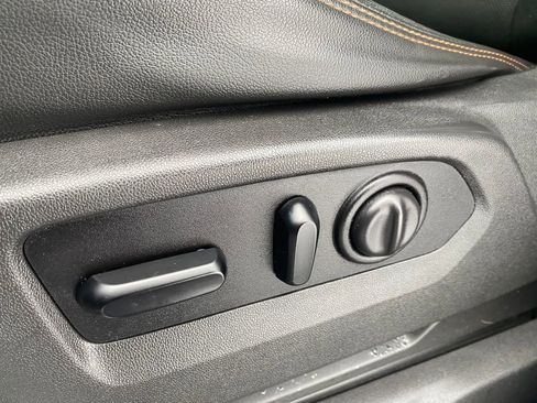 Used 2020 GMC Sierra 1500 AT4 image 12