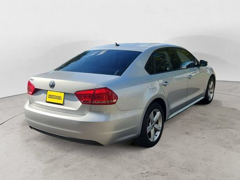 Used 2013 Volkswagen Passat 2.5 S FWD image 5