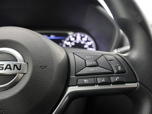 Used 2023 Nissan Sentra SV image 14