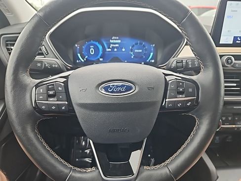 Used 2022 Ford Escape Titanium w/ Titanium Elite Package image 14